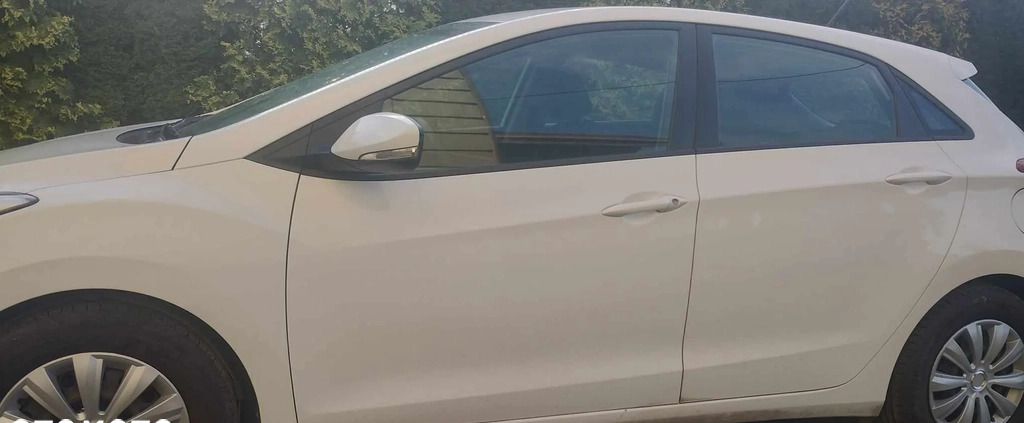 Hyundai ix20 cena 37900 przebieg: 102000, rok produkcji 2013 z Szydłowiec małe 29